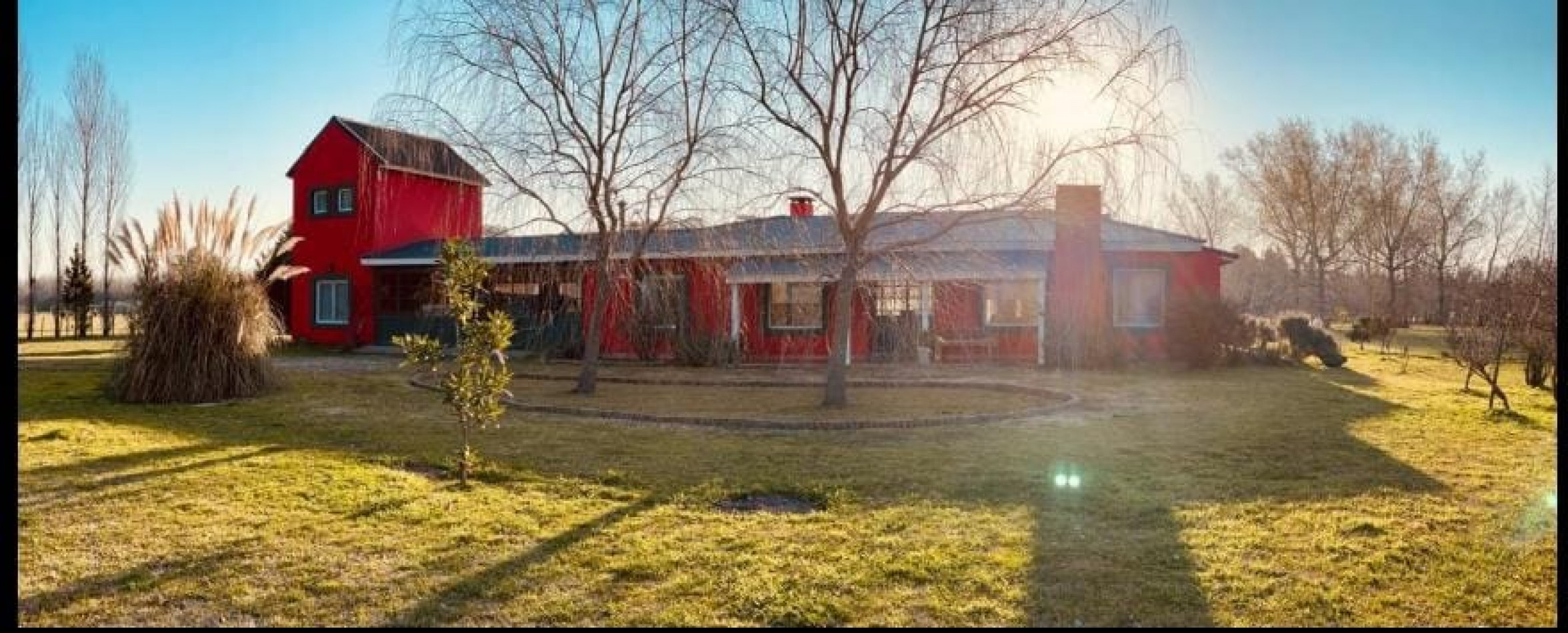 Casa de 300 m² en venta - Estancia Las Lilas, Lujan - Piscina, galeria, 1 o 2 ha