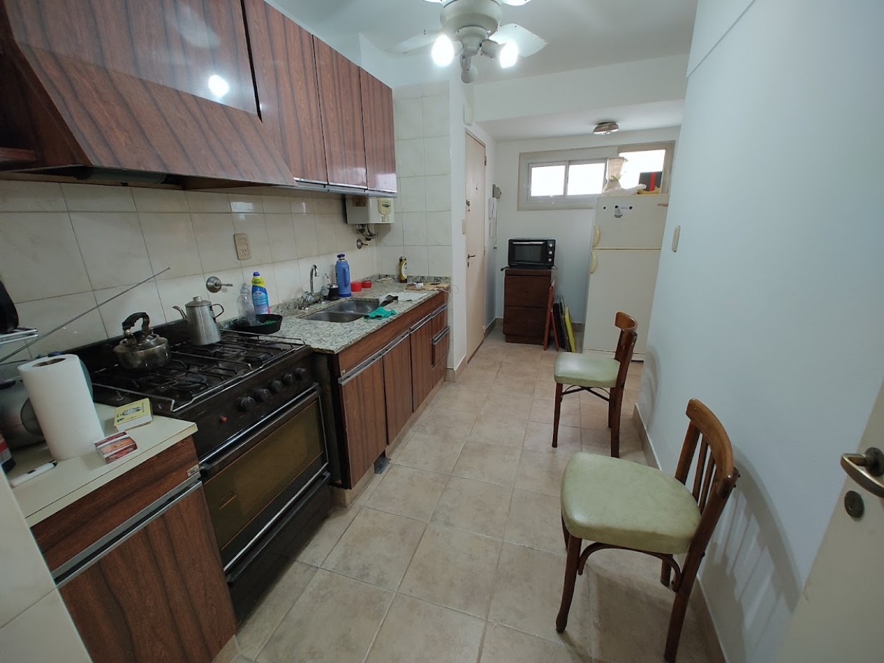 ¡Gran oportunidad en Moron! Alquiler de departamento de 4 ambientes.