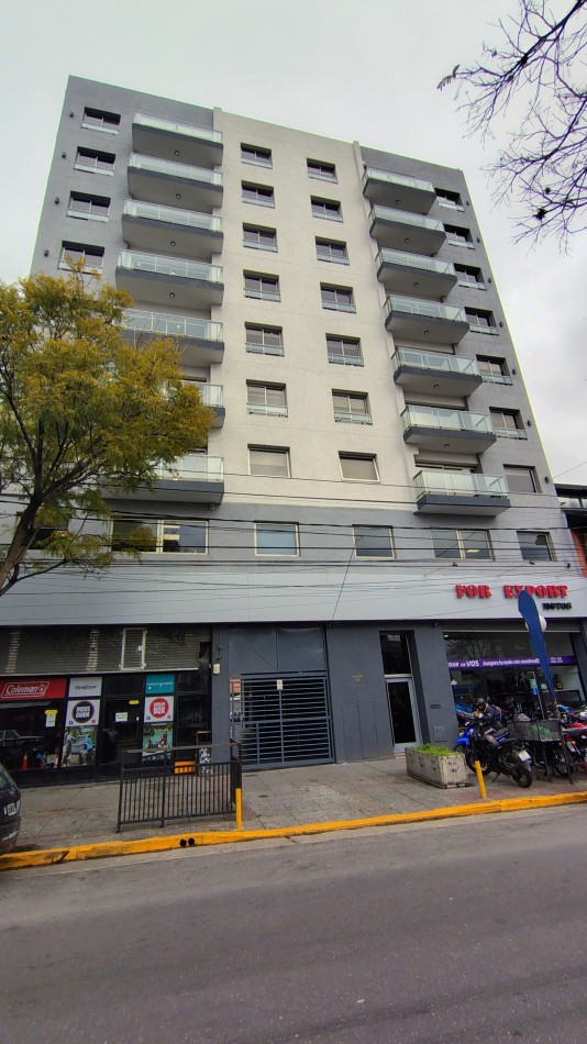 Oficina Semipiso de 144 m² en Edificio Premium - Hurlingham Centro