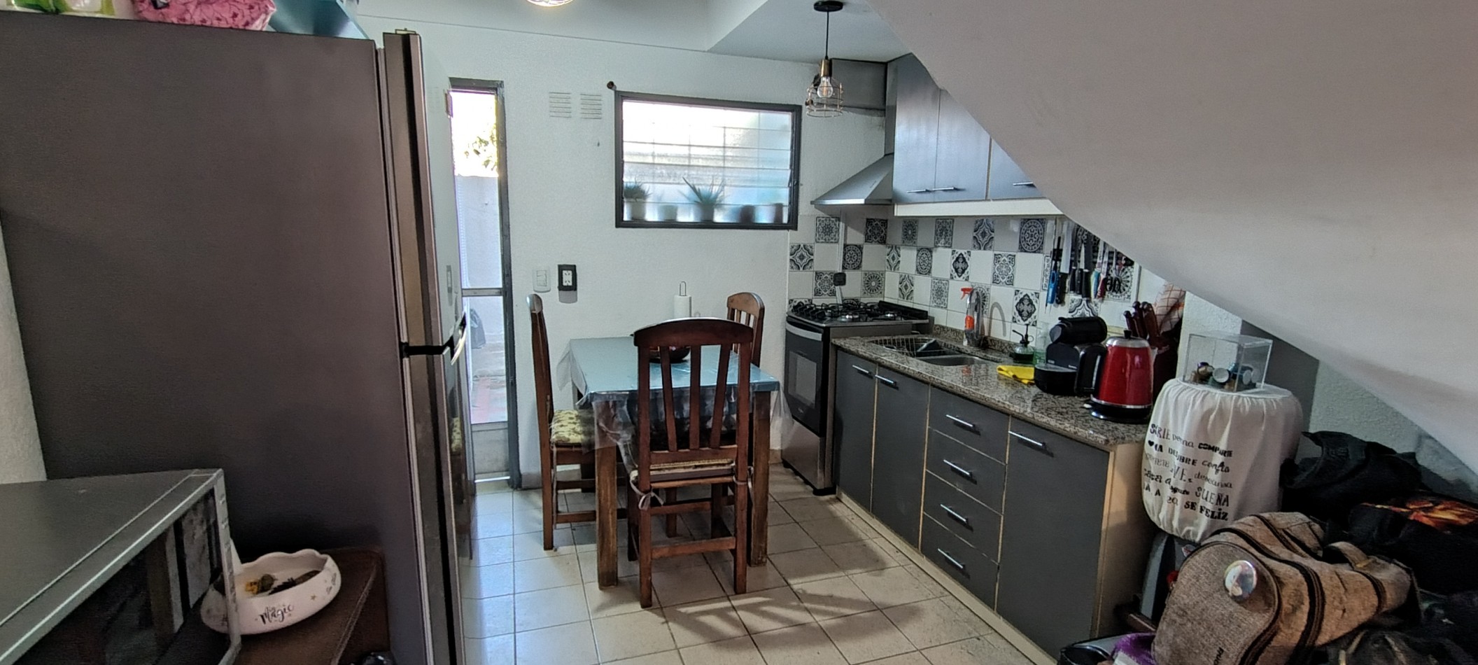 Duplex con Patio y Entrada Independiente en Moron Sur - Oportunidad Unica