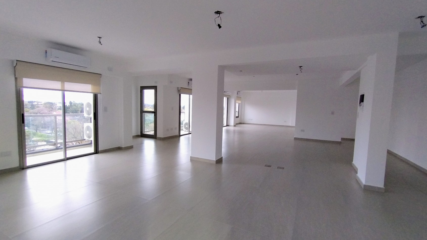 Oficina Semipiso de 144 m² en Edificio Premium - Hurlingham Centro