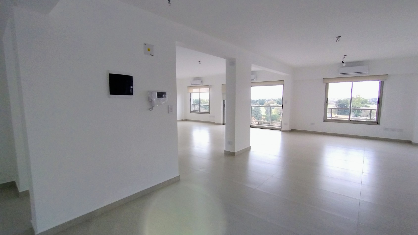 Oficina Semipiso de 144 m² en Edificio Premium - Hurlingham Centro