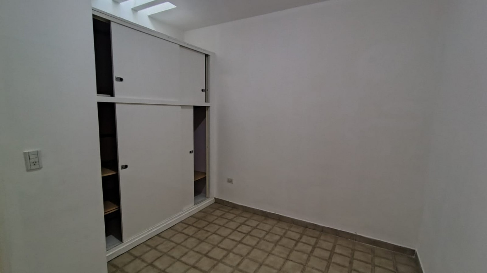 ALQUILER PH 3 AMB. en PLANTA BAJA | 2 Dormitorios | Patio y Lavadero | CASTELAR NORTE