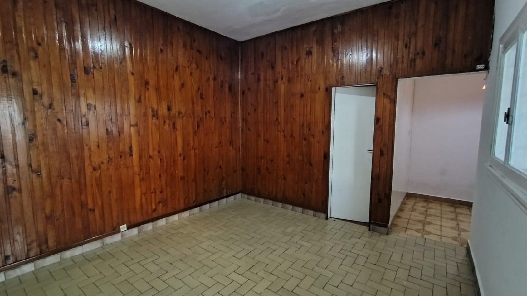 ALQUILER PH 3 AMB. en PLANTA BAJA | 2 Dormitorios | Patio y Lavadero | CASTELAR NORTE