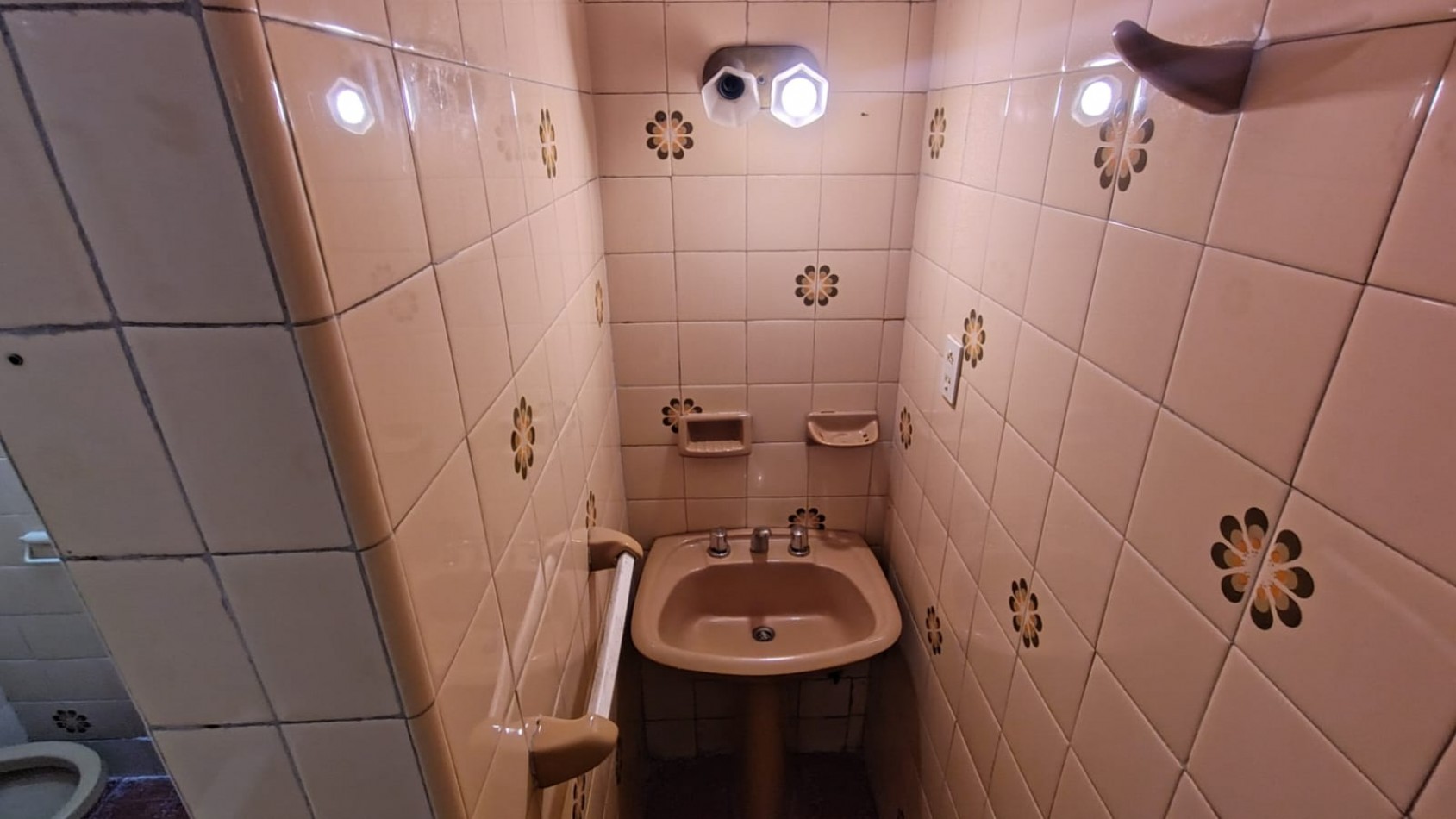 ALQUILER PH 3 AMB. en PLANTA BAJA | 2 Dormitorios | Patio y Lavadero | CASTELAR NORTE