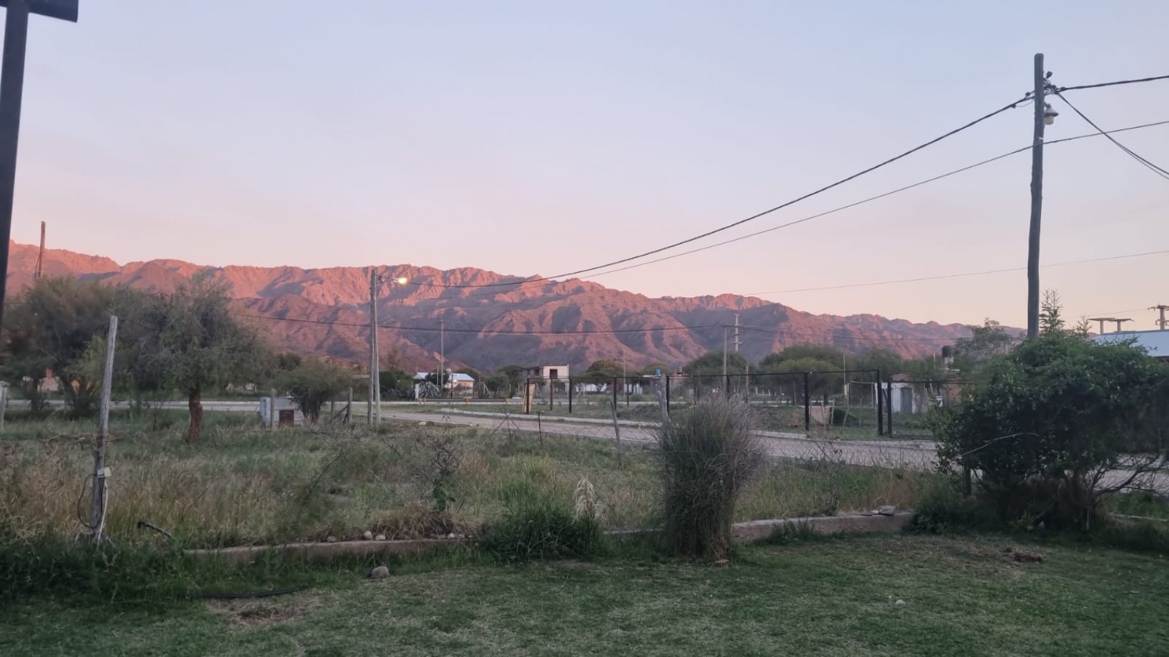 Lote 570 m² con Casa + Departamento - Villa de la Quebrada