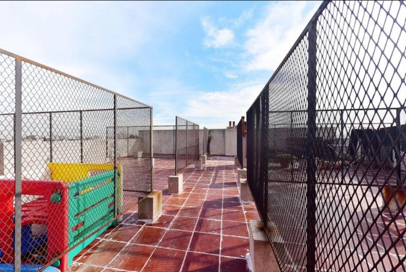 Depto 3 Ambientes con Terraza y Cochera | Lomas del Mirador | Apto Credito