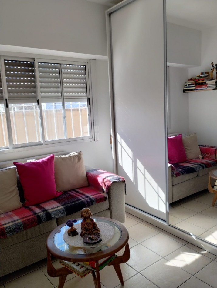 Departamento en venta en Moron 2 amb y medio, apto credito, bajas expensas, cerca estacion y Avenida Rivadavia