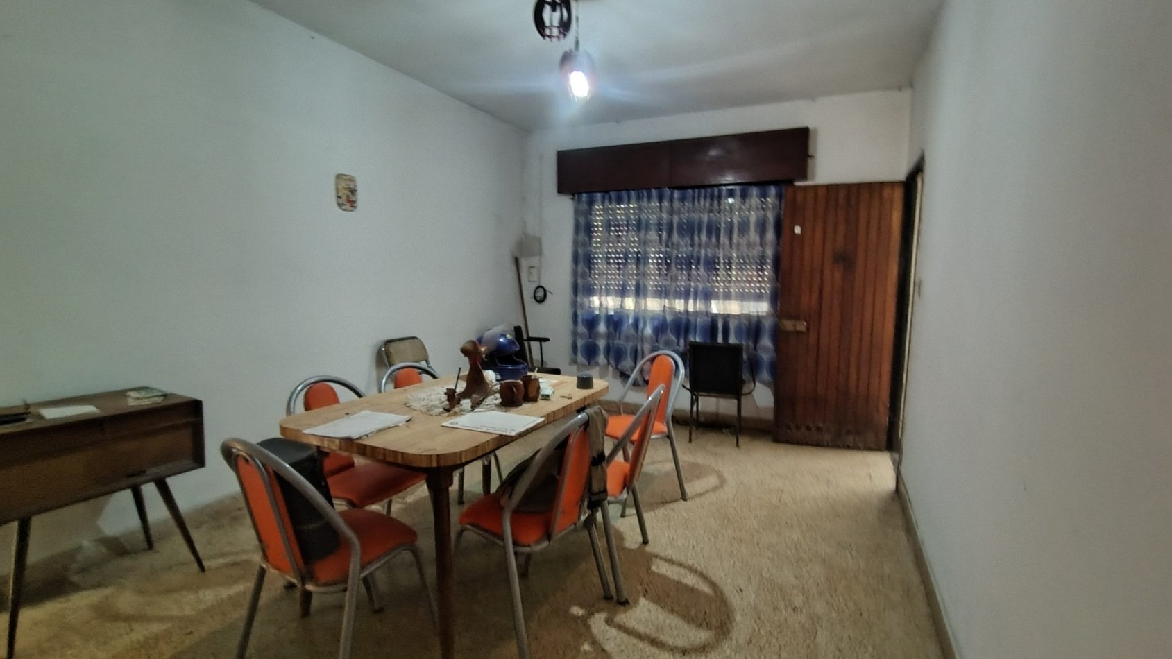 Casa en Venta en Villa Tesei sobre Lote Propio de 238 m² con Patio, Garage y Deposito
