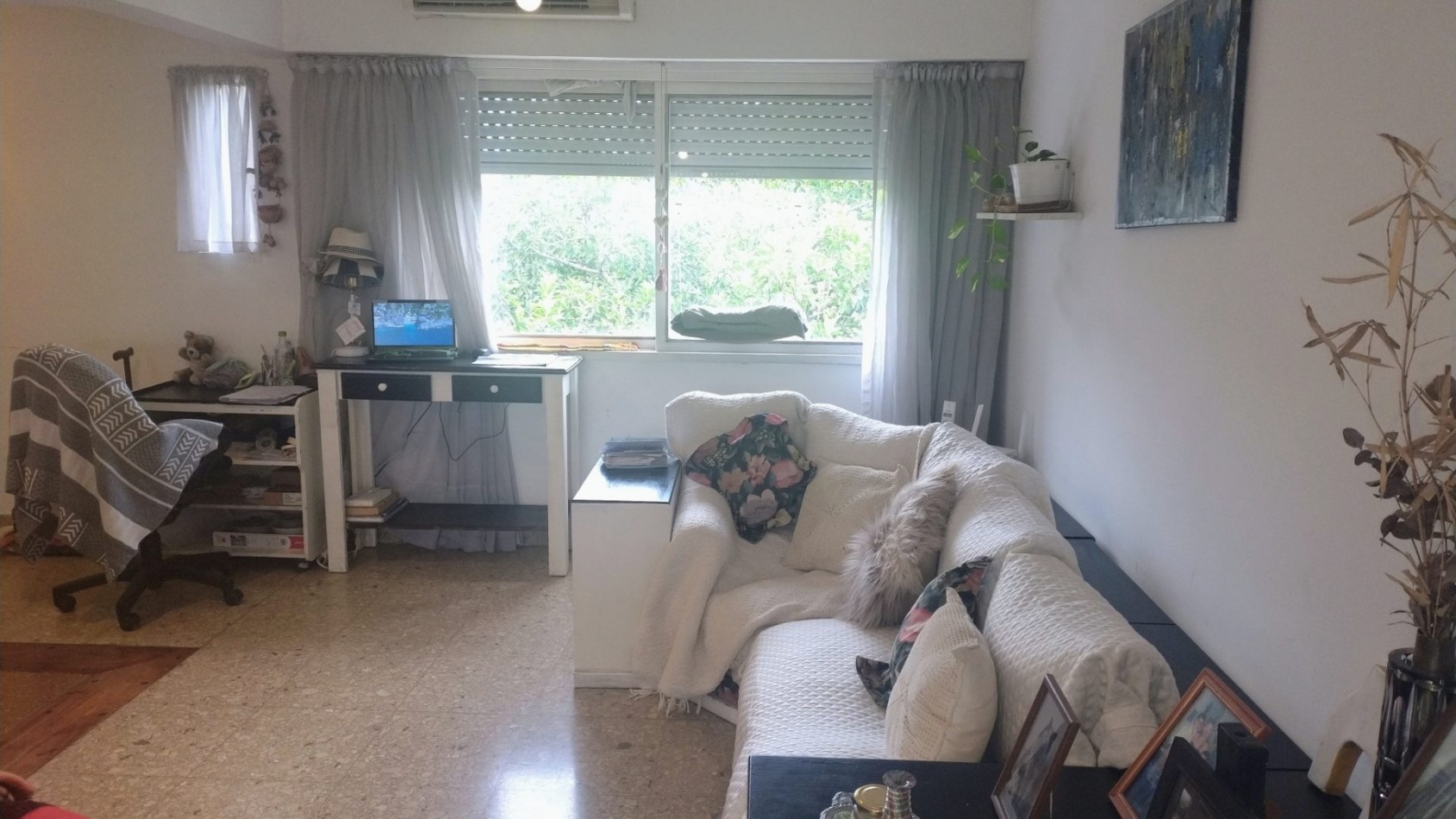 Departamento 3 ambientes con terraza propia en Hurlingham - Frente a la estacion