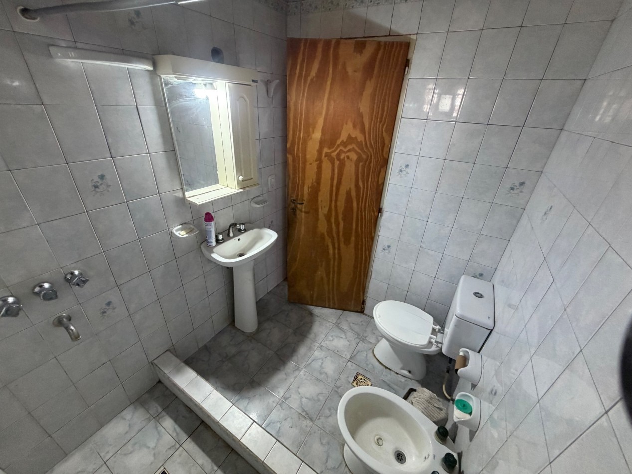 Venta Casa 3 amb en lote propio 10 x 25 en William Morris