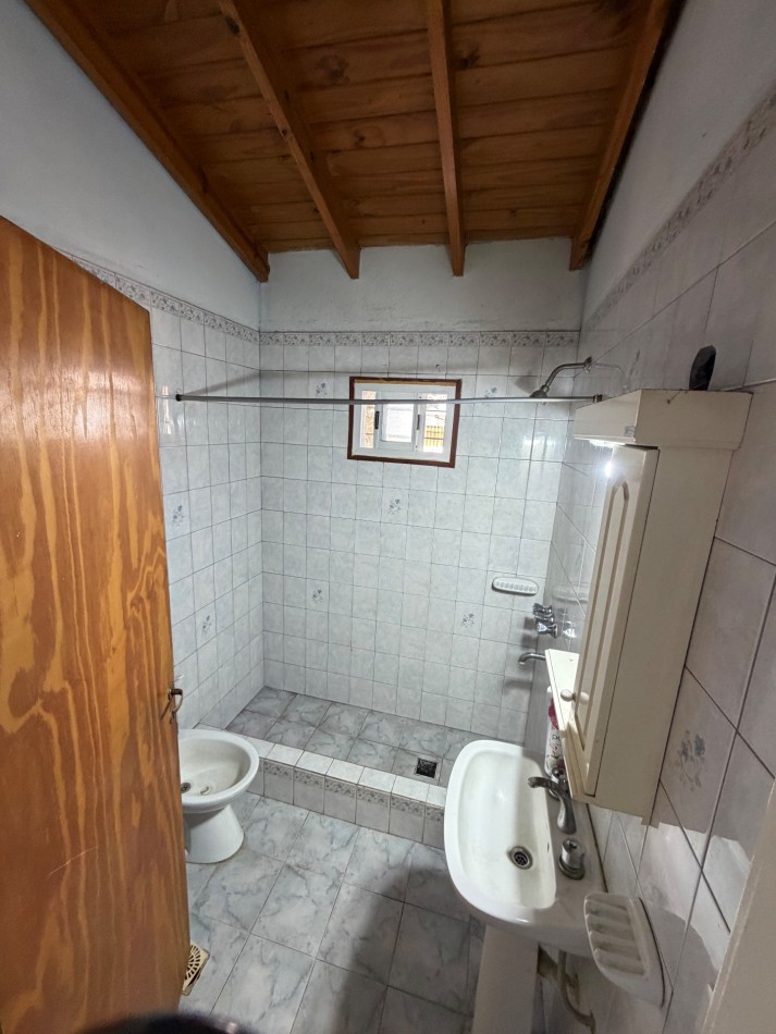 Venta Casa 3 amb en lote propio 10 x 25 en William Morris
