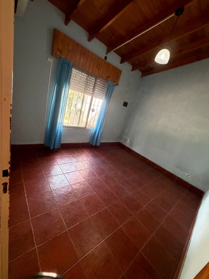 Venta Casa 3 amb en lote propio 10 x 25 en William Morris