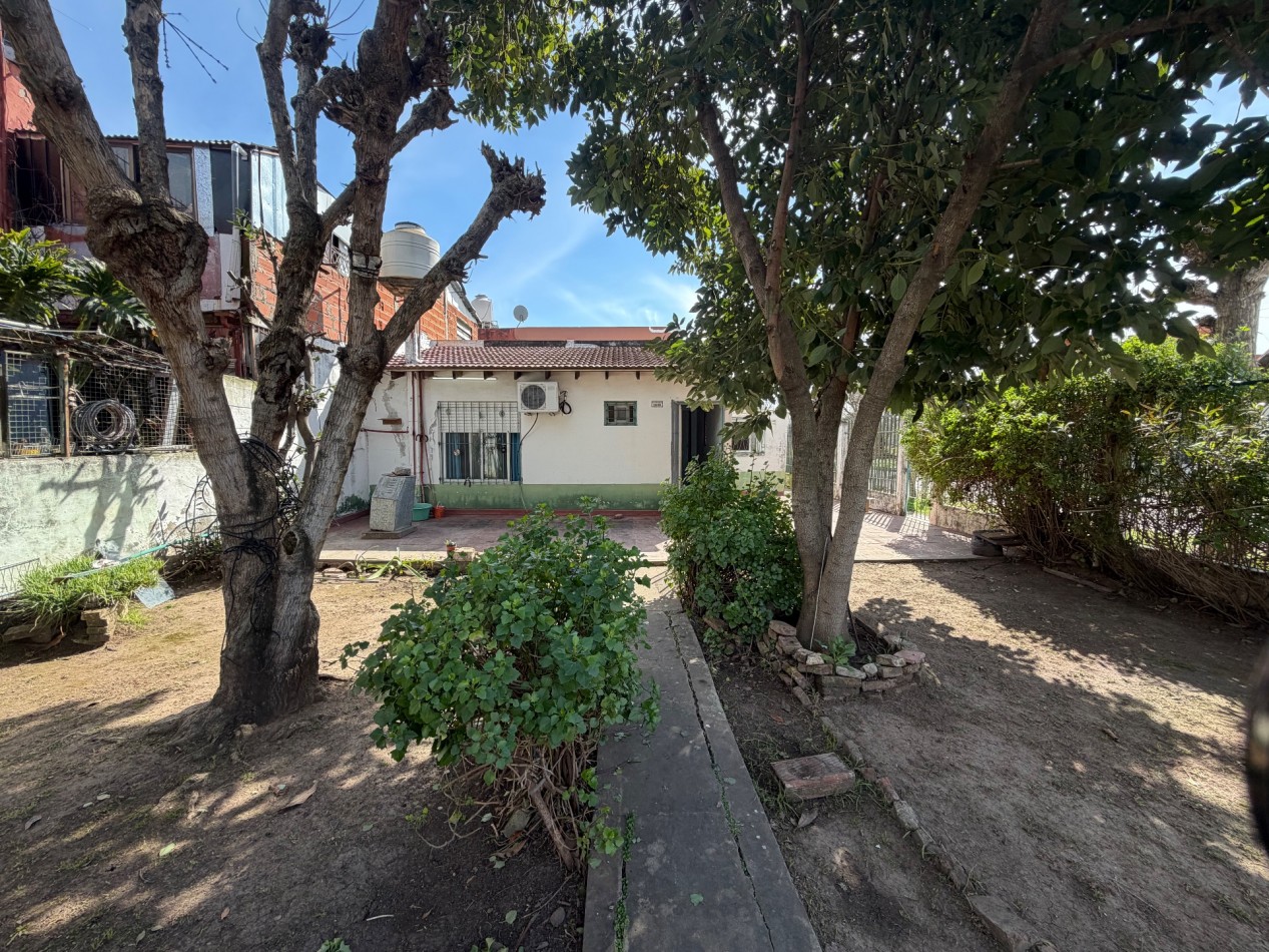 Venta Casa 3 amb en lote propio 10 x 25 en William Morris