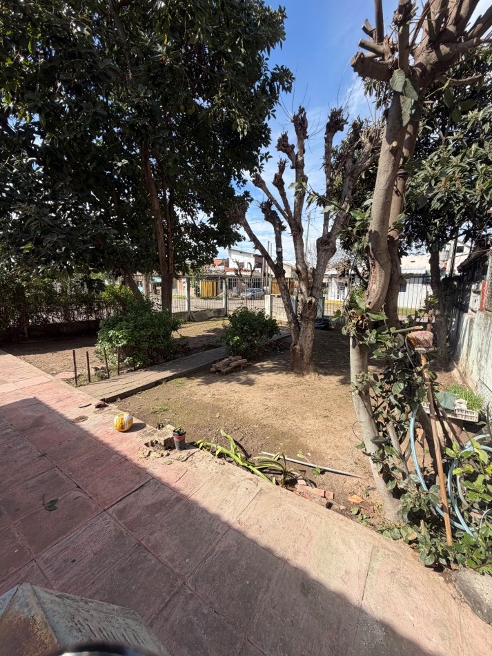 Venta Casa 3 amb en lote propio 10 x 25 en William Morris