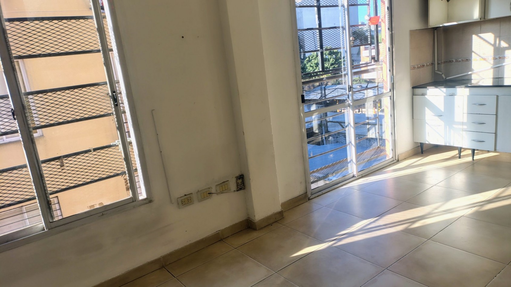 Monoambiente en Alquiler en Moron Centro