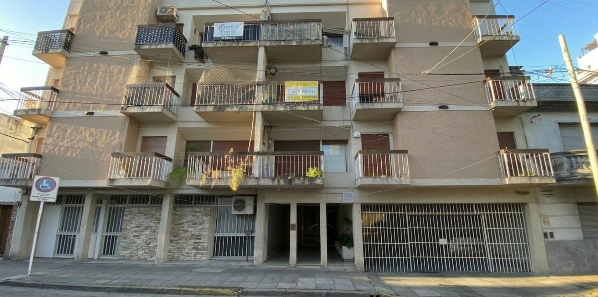 Venta Departamento 4 Ambientes En Moron Centro Con Balcon