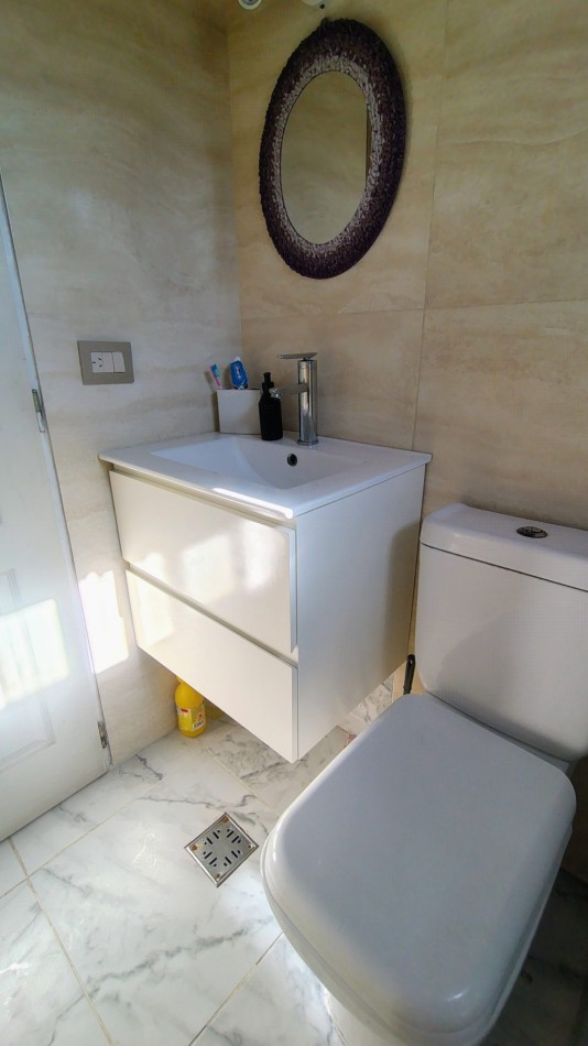 Venta Casa 3 ambientes Hurlingham Cochera