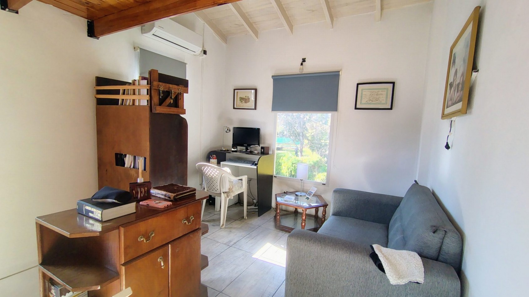 Venta Casa 3 ambientes Hurlingham Cochera