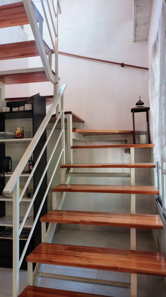 Venta Casa 3 ambientes Hurlingham Cochera