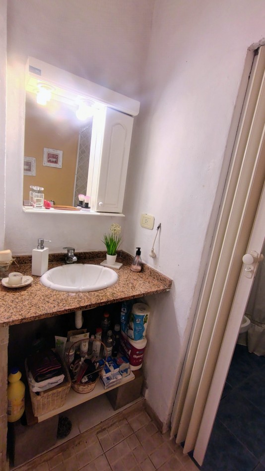 Venta Casa 3 ambientes Hurlingham Cochera