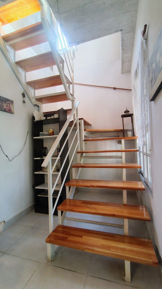 Venta Casa 3 ambientes Hurlingham Cochera