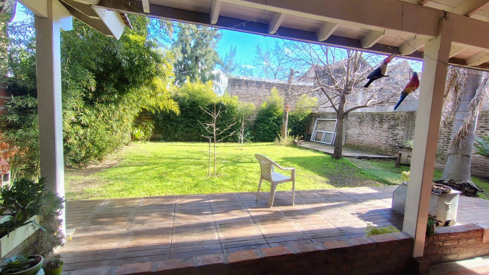 Venta Casa 3 ambientes Hurlingham Cochera