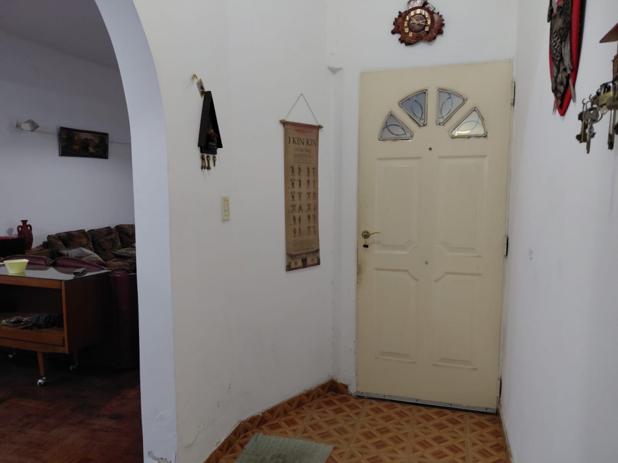 VENTA CASA 3 AMBIENTES HURLINGHAM CON DOBLE COCHERA