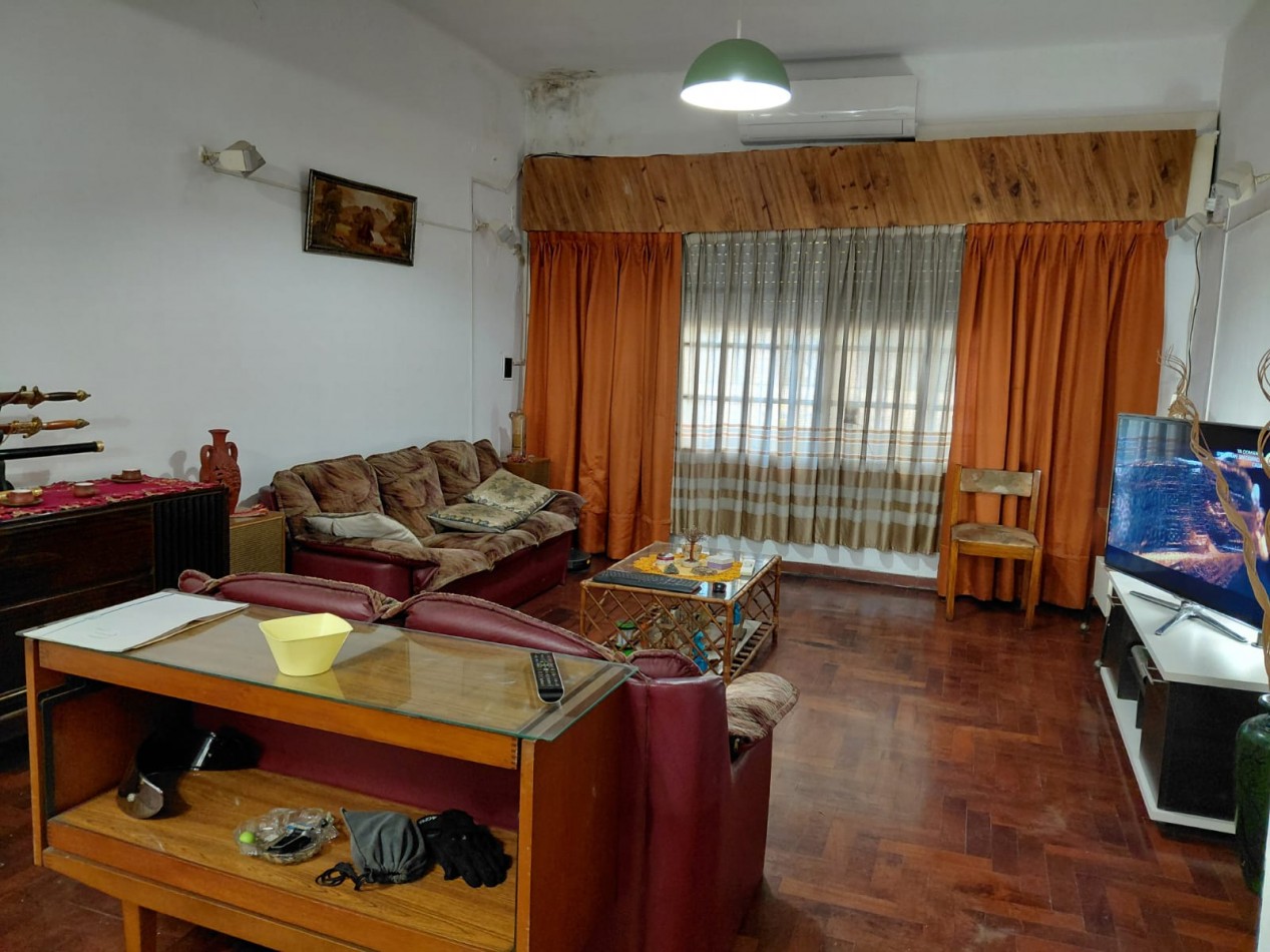 VENTA CASA 3 AMBIENTES HURLINGHAM CON DOBLE COCHERA