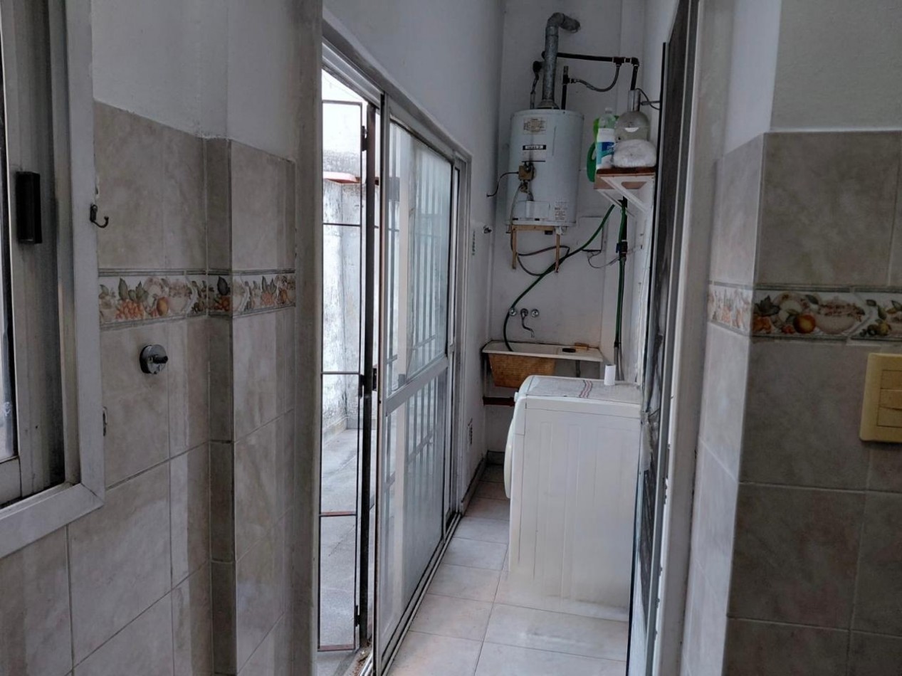 VENTA CASA 3 AMBIENTES HURLINGHAM CON DOBLE COCHERA