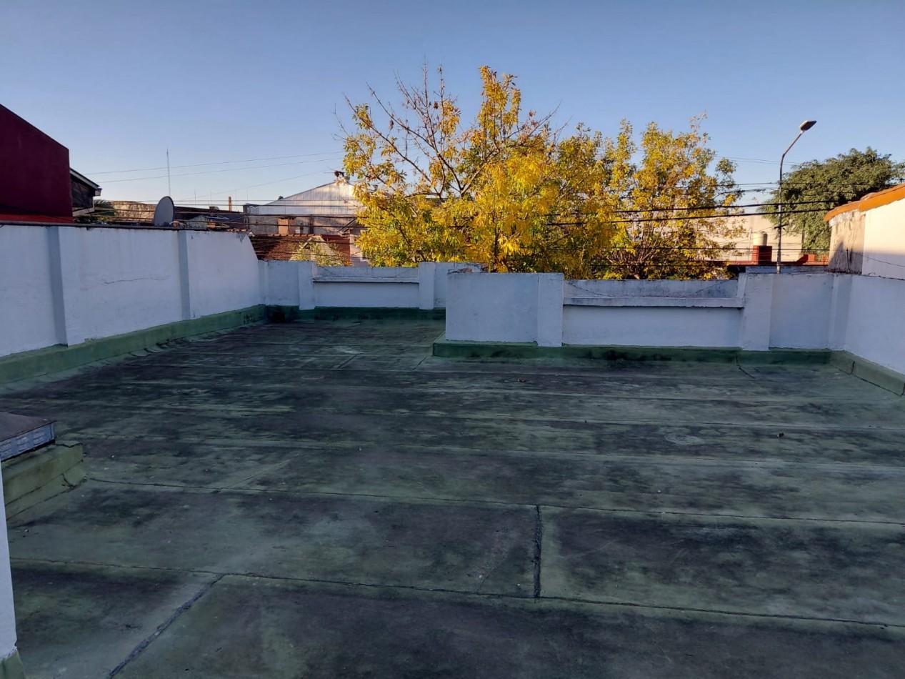 VENTA CASA 3 AMBIENTES HURLINGHAM CON DOBLE COCHERA