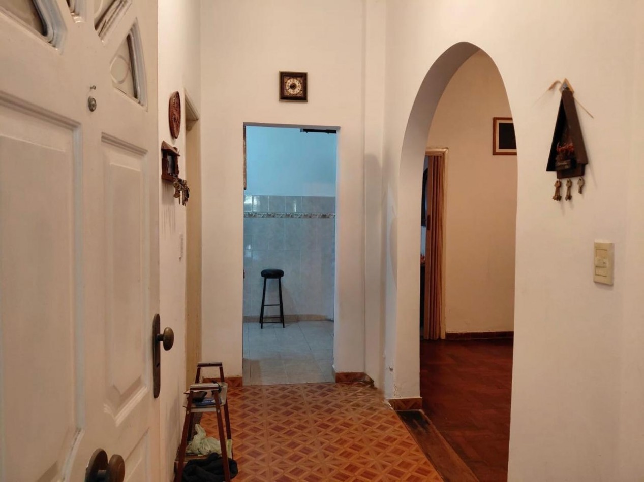 VENTA CASA 3 AMBIENTES HURLINGHAM CON DOBLE COCHERA
