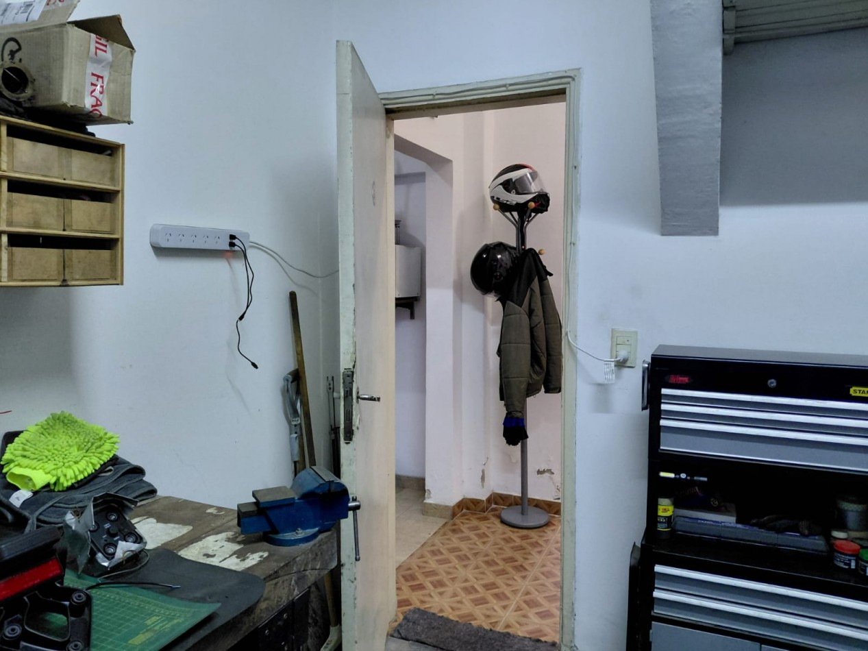 VENTA CASA 3 AMBIENTES HURLINGHAM CON DOBLE COCHERA