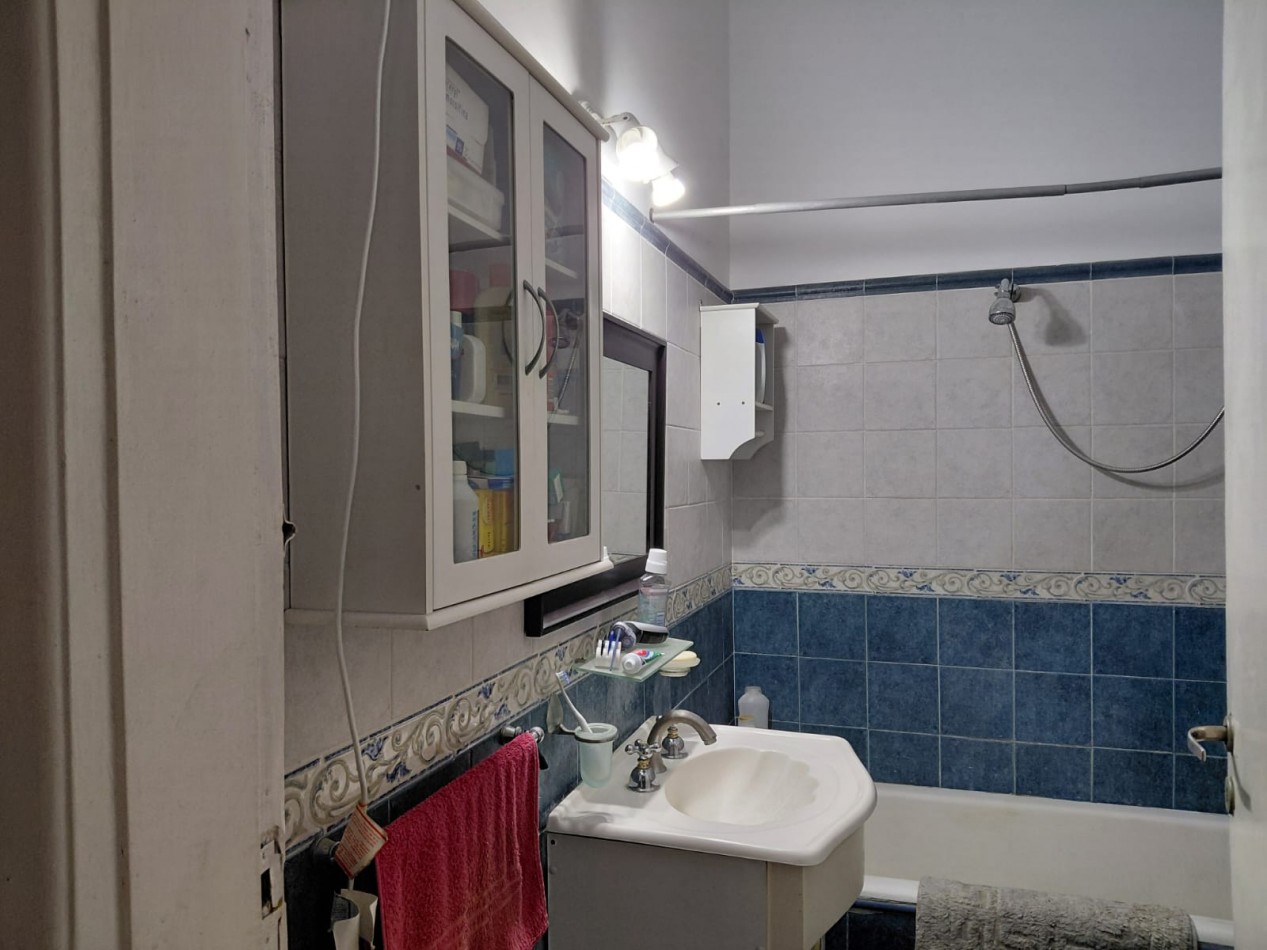 VENTA CASA 3 AMBIENTES HURLINGHAM CON DOBLE COCHERA