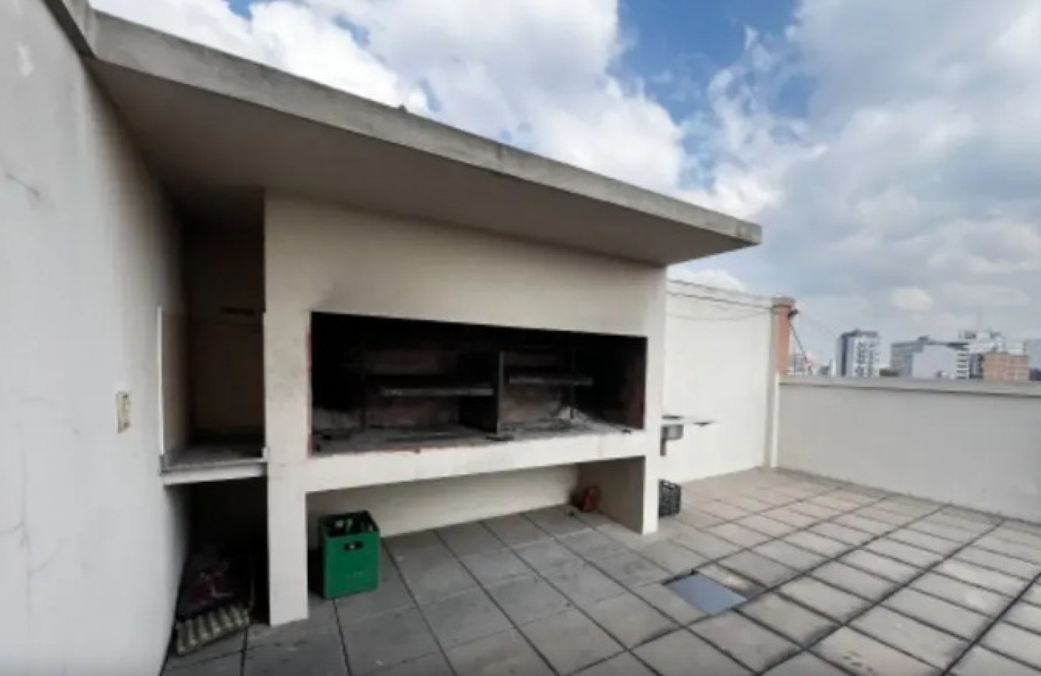 Venta Departamento 2 Ambientes con Cochera Moron Universidad 