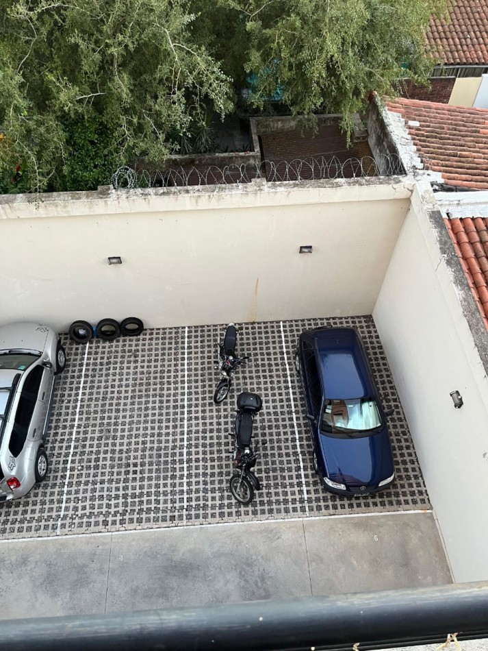 Venta Departamento 2 Ambientes con Cochera Moron Universidad 