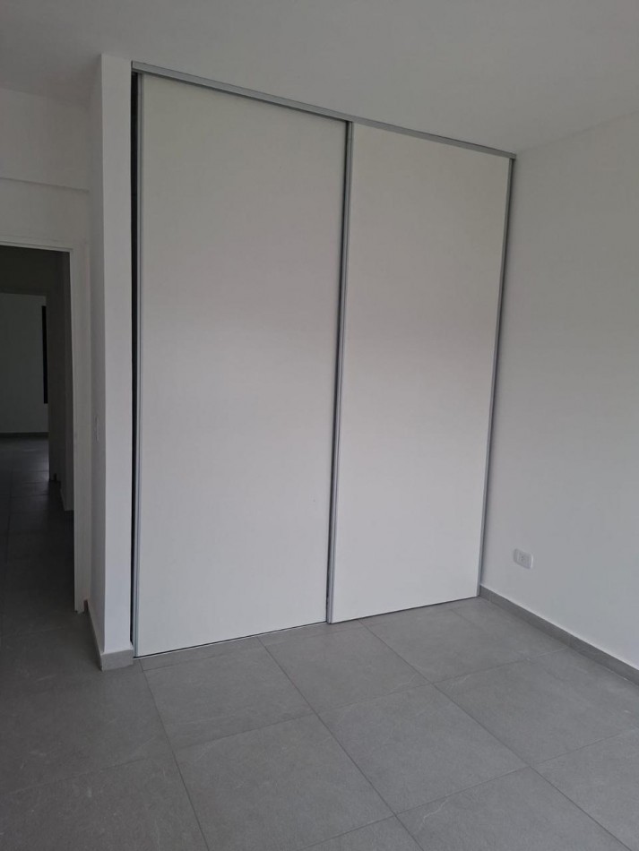 Venta Duplex Tres Ambientes en Barrio Cerrado a Estrenar en San Miguel 