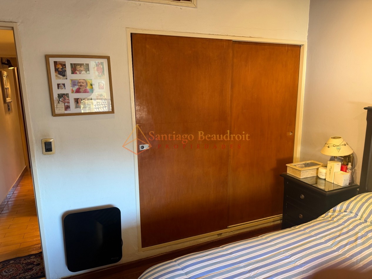 Venta de Duplex Moderno en Moron Centro con Parrilla