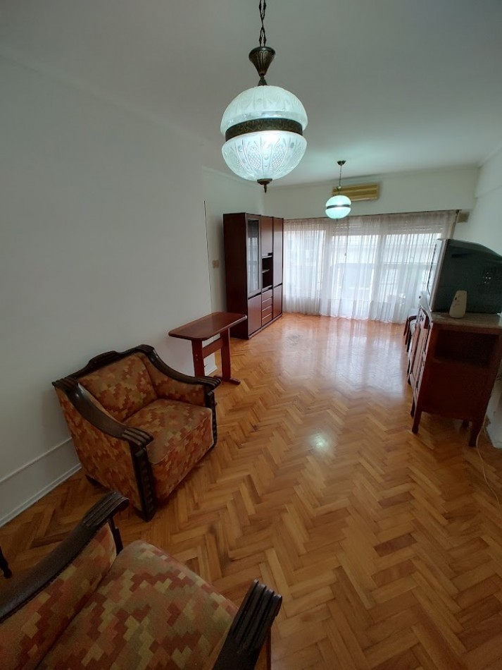 Departamento 4 Ambientes en Venta en Moron - Cerca de la Estacion y Universidad