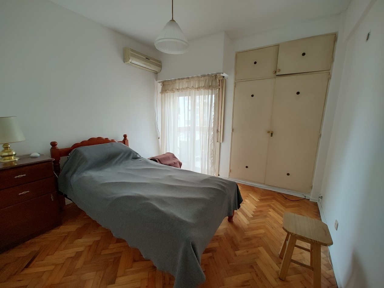 Departamento 4 Ambientes en Venta en Moron - Cerca de la Estacion y Universidad