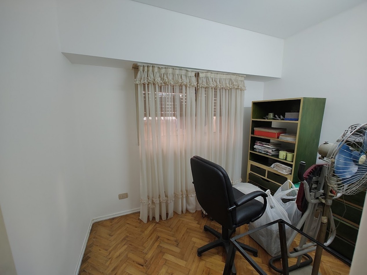 Departamento 4 Ambientes en Venta en Moron - Cerca de la Estacion y Universidad