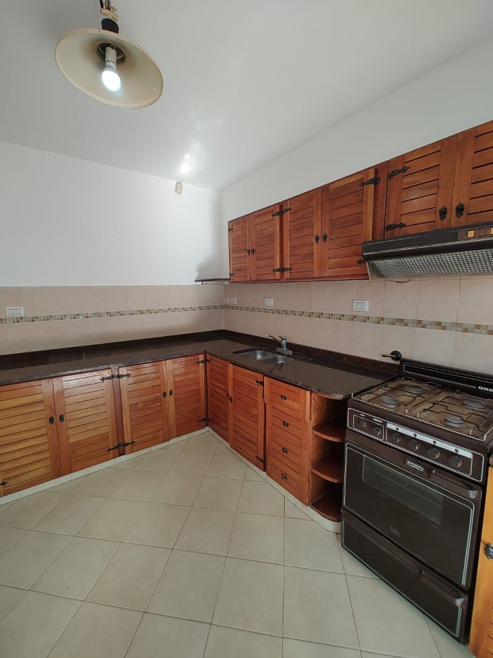 Duplex en Alquiler Moron 3 Ambientes con Cochera