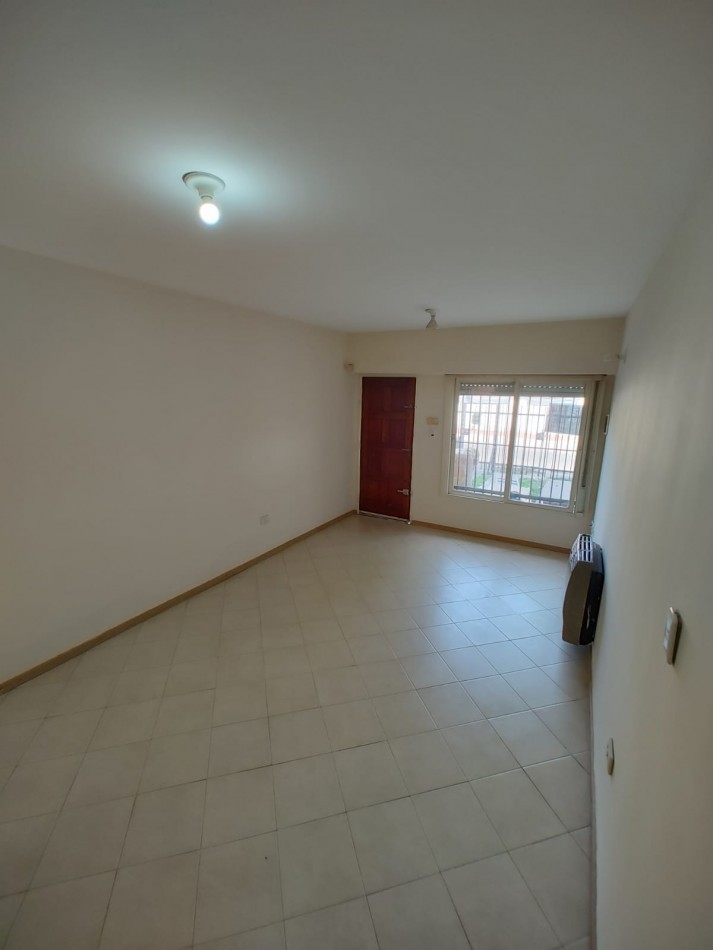 Duplex en Alquiler Moron 3 Ambientes con Cochera
