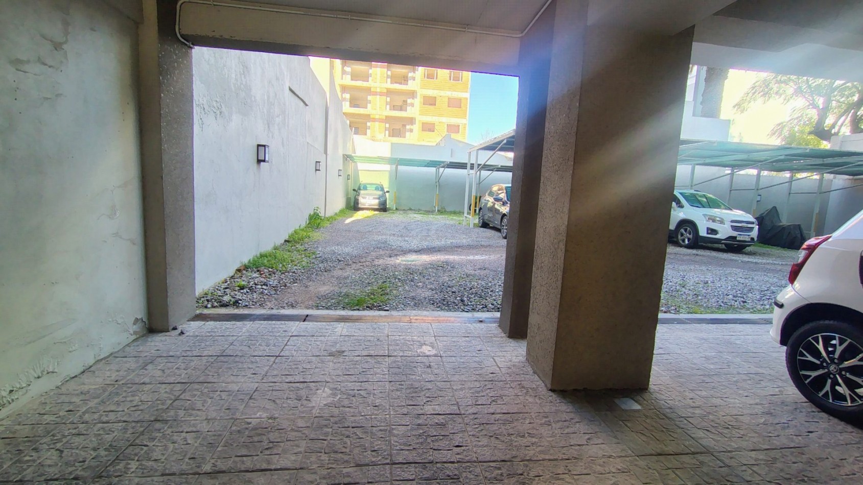  Alquiler departamento 2 ambientes en Moron con cochera