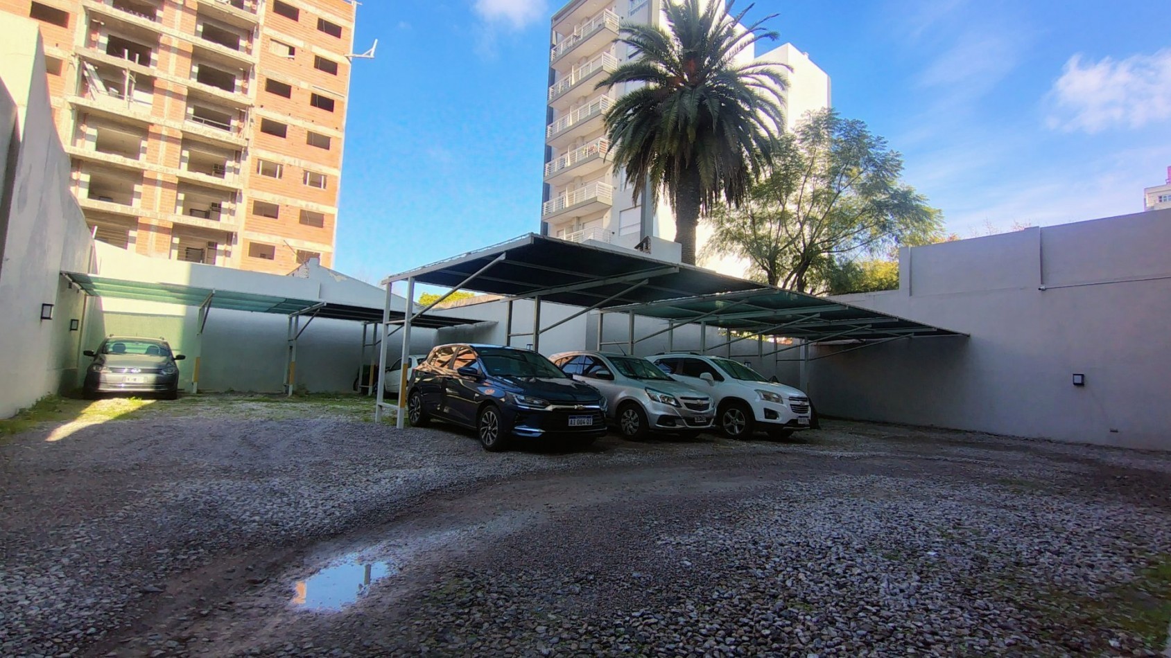  Alquiler departamento 2 ambientes en Moron con cochera