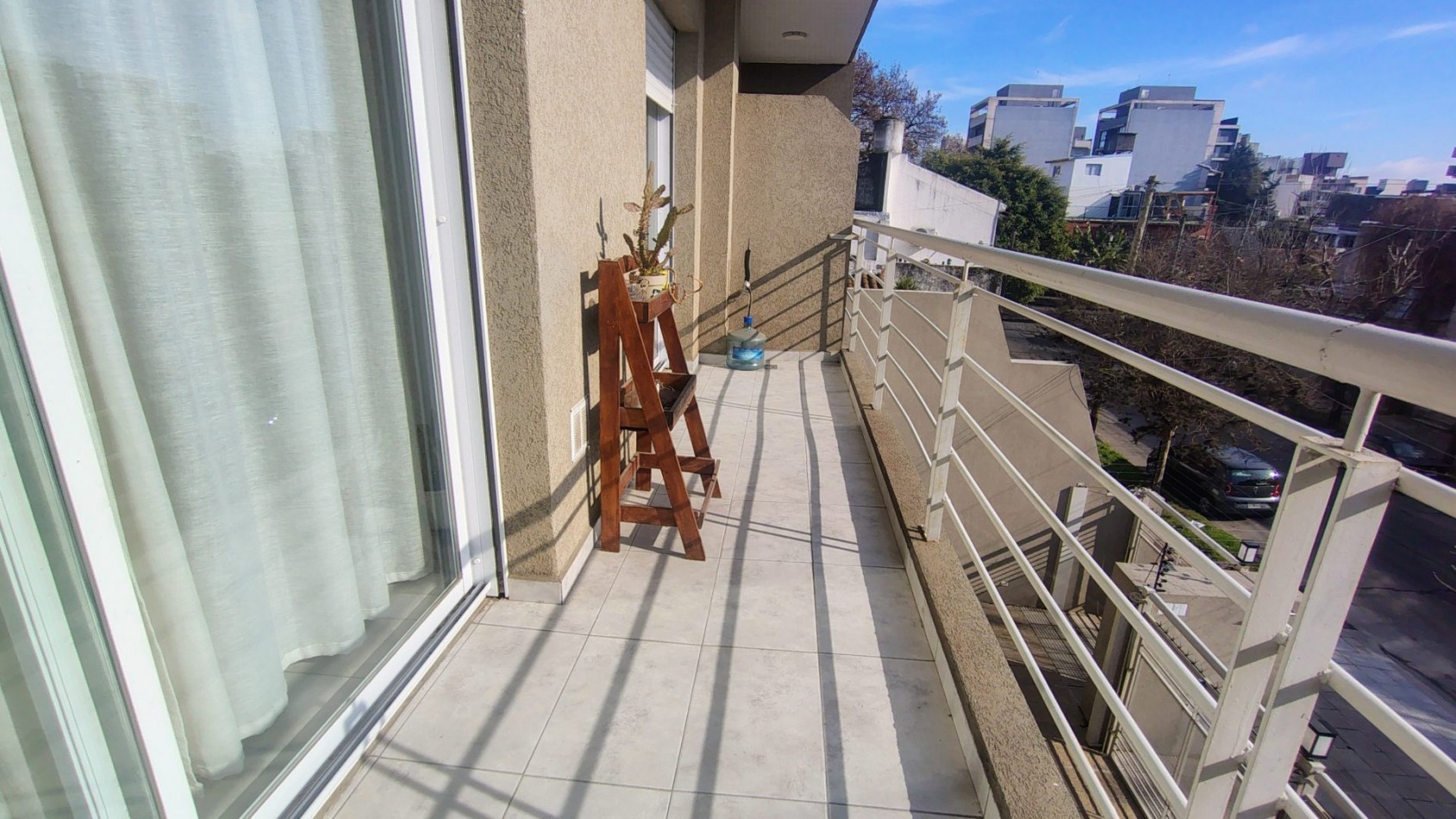  Alquiler departamento 2 ambientes en Moron con cochera