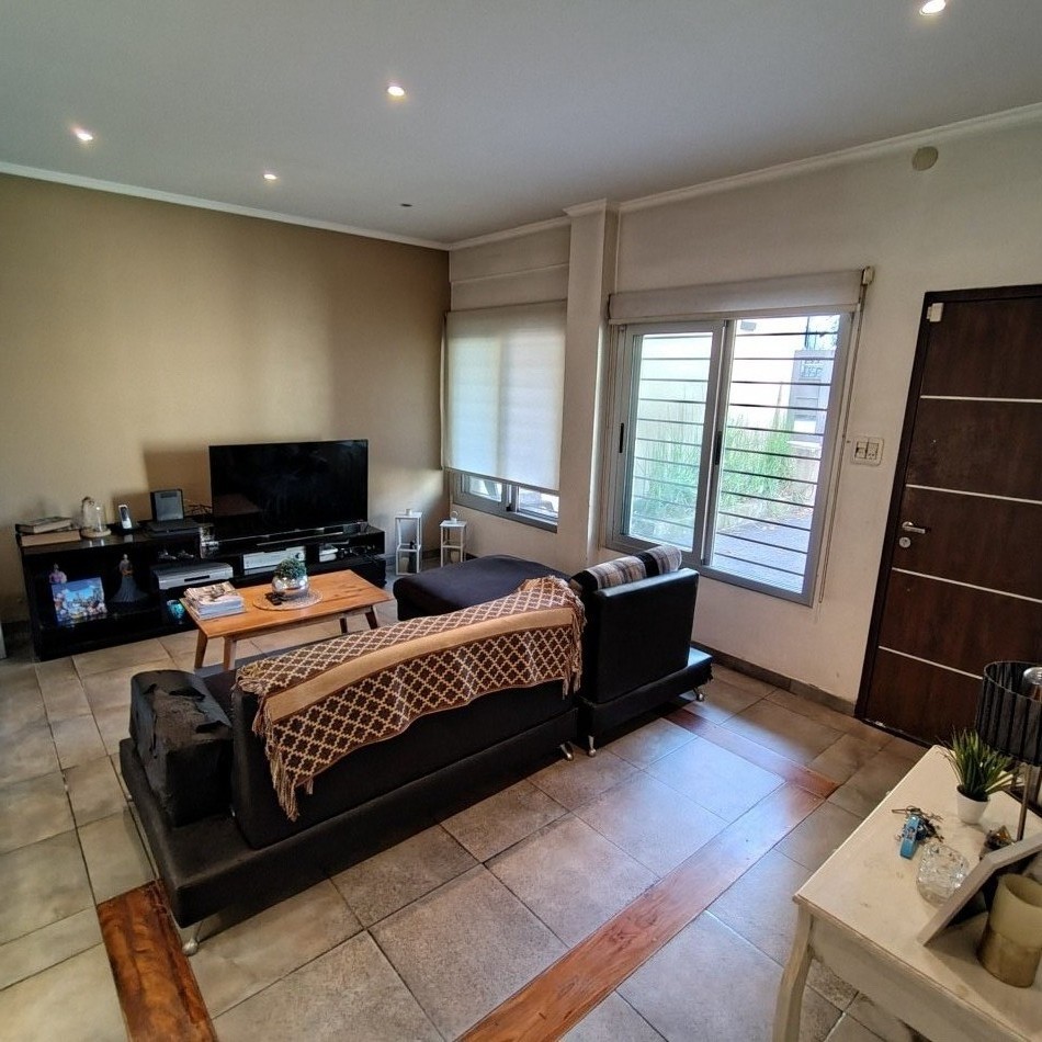 VENTA EN BLOCK - IDEAL CONSTRUCTOR / INVERSOR - MORON SUR