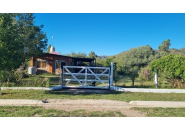 Lote 570 m² con Casa + Departamento - Villa de la Quebrada