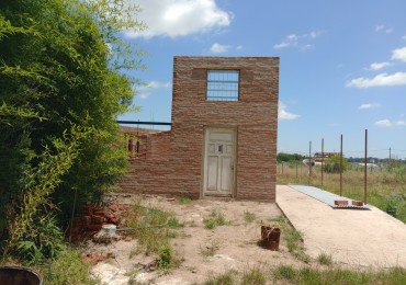 Oportunidad Inversion: Lote 900 m² con Construccion y Servicios - Pontevedra