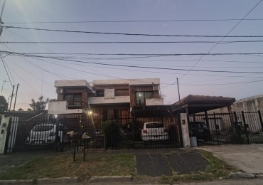 Duplex en venta de 4 dormitorios en Castelar | Cochera, parque y excelente ubicacion